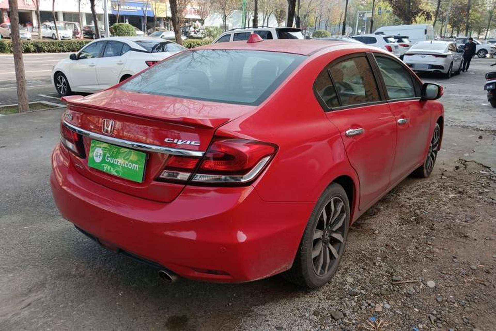 Used Honda Civic 2014 1.8L automatic luxury edition Exterior 5