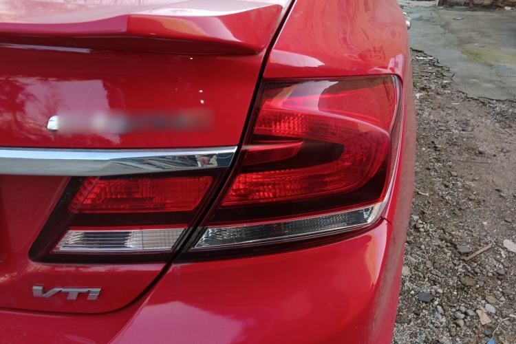 Used Honda Civic 2014 1.8L automatic luxury edition Exterior 6