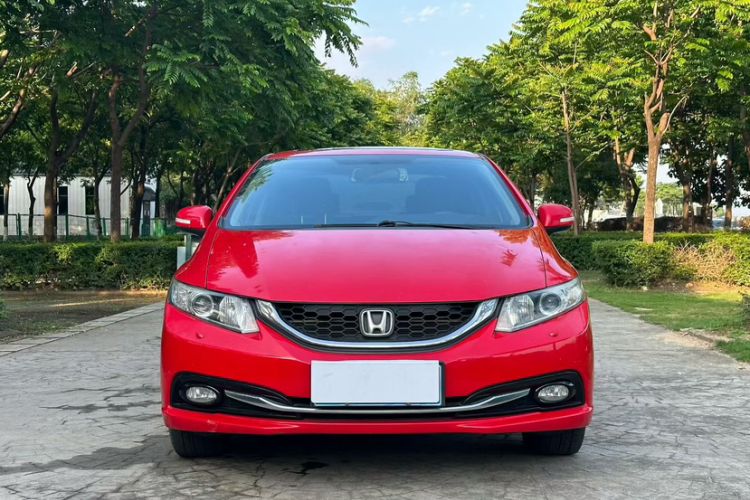Used Honda Civic 2014 1.8L automatic luxury edition Exterior 7