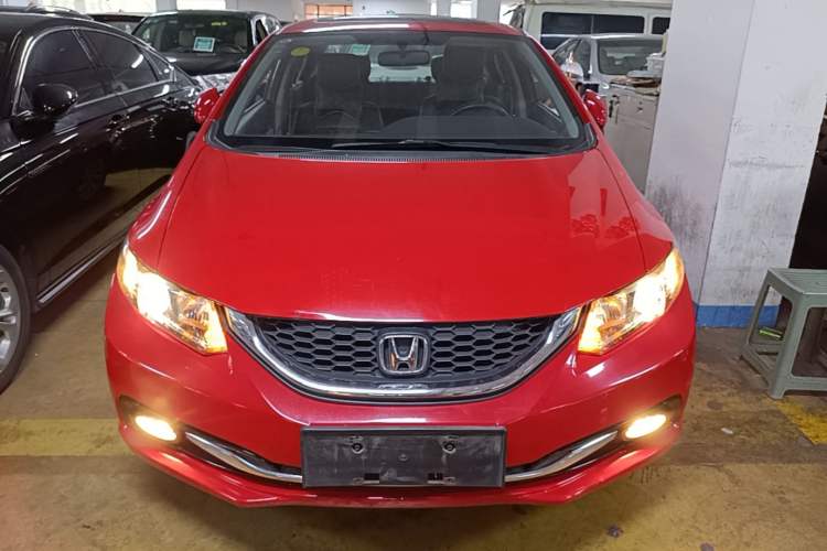Used Honda Civic 2014 1.8L automatic comfort version Front