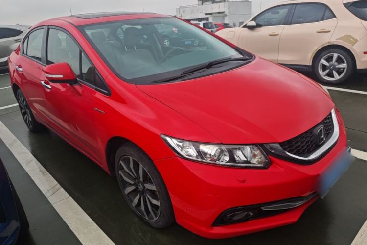 Used Honda Civic 2014 1.8L automatic luxury edition Front Right 45 Deg