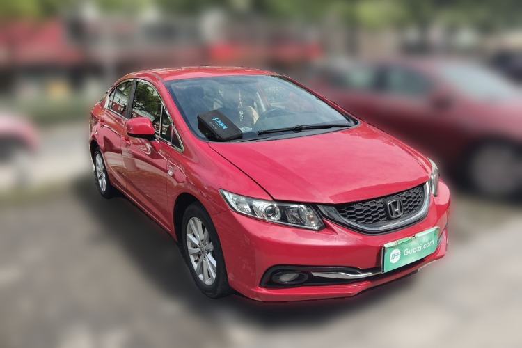 Used Honda Civic 2014 1.8L Automatic Classic Edition Front Right 45 Deg