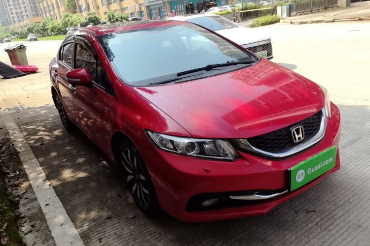 Used Honda Civic 2014 1.8L automatic luxury edition Front Right 45 Deg