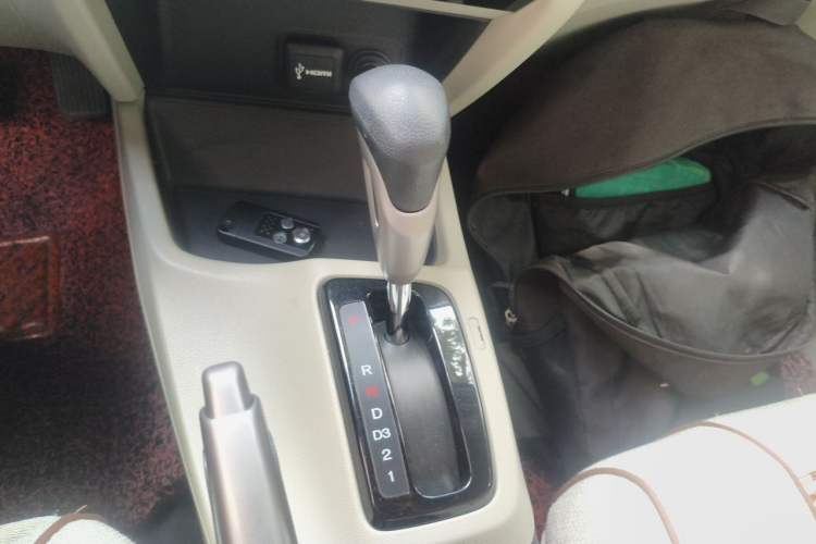 Used Honda Civic 2014 1.8L automatic comfort version Gear Lever