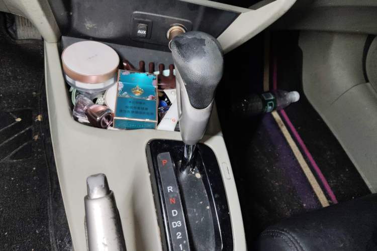 Used Honda Civic 2014 1.8L Automatic Classic Edition Gear Lever