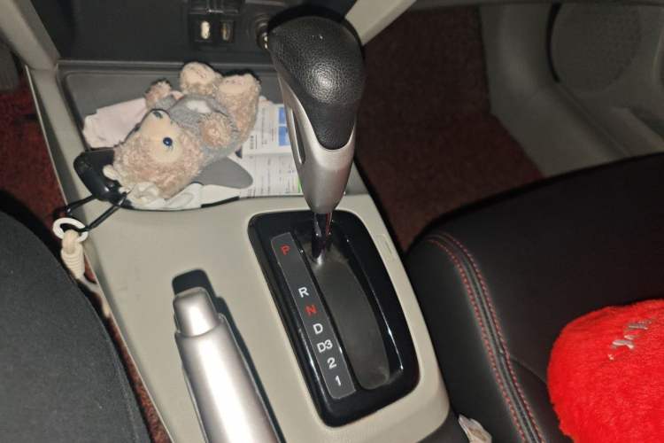 Used Honda Civic 2014 1.8L automatic comfort version Gear Lever