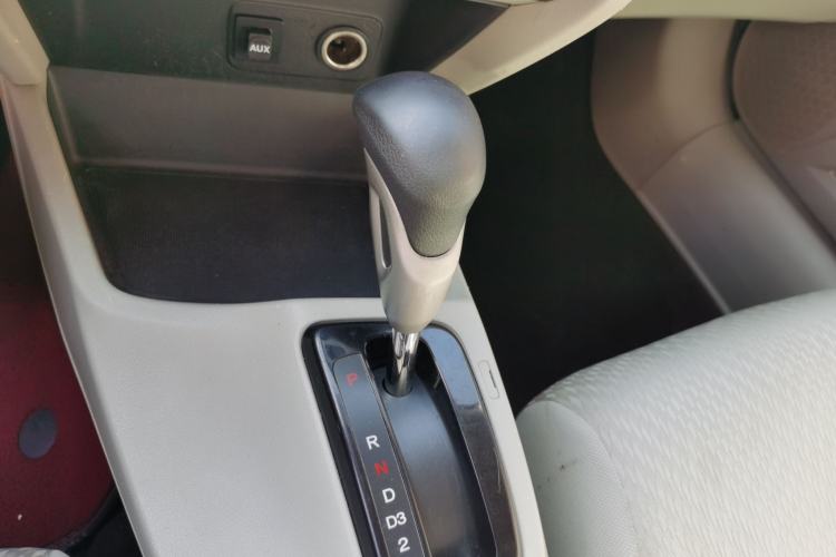 Used Honda Civic 2014 1.8L Automatic Classic Edition Gear Lever