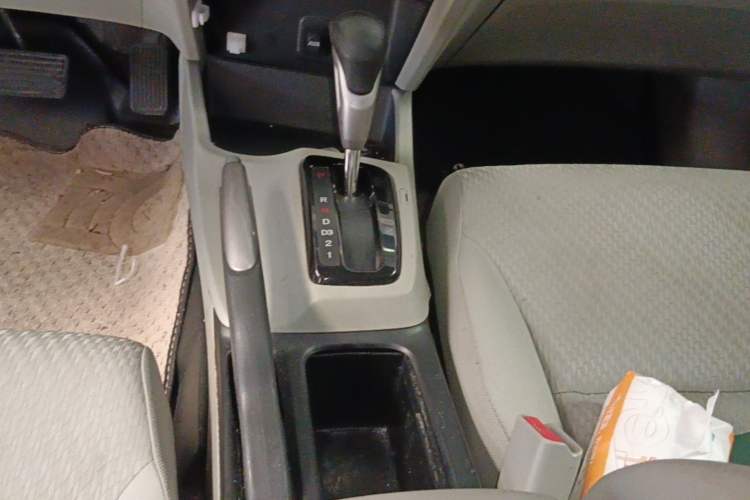 Used Honda Civic 2014 1.8L Automatic Classic Edition Gear Lever