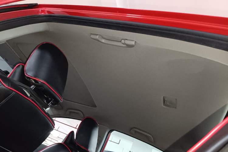 Used Honda Civic 2014 1.8L automatic comfort version Headliner