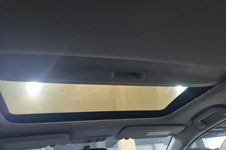Used Honda Civic 2014 1.8L automatic comfort version Headliner