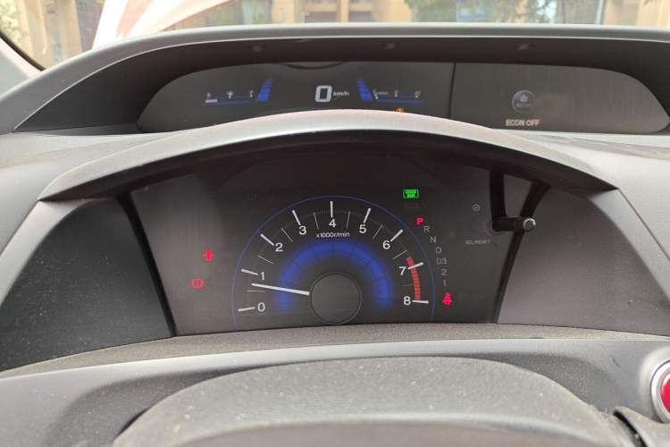 Used Honda Civic 2014 1.8L automatic luxury edition Instrument Cluster