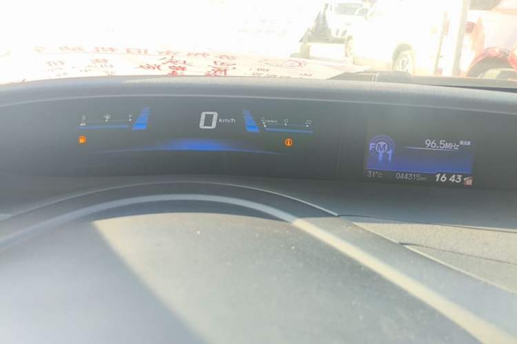 Used Honda Civic 2014 1.8L automatic luxury edition Instrument Cluster