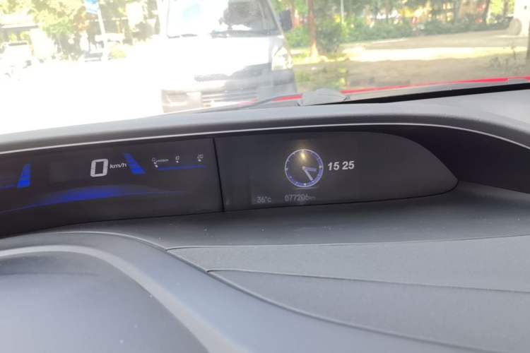 Used Honda Civic 2014 1.8L automatic luxury edition Instrument Cluster