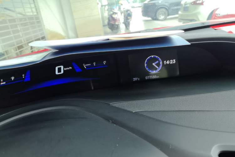 Used Honda Civic 2014 1.8L automatic luxury edition Instrument Cluster