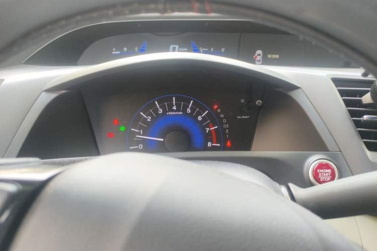 Used Honda Civic 2014 1.8L automatic comfort version Instrument Cluster