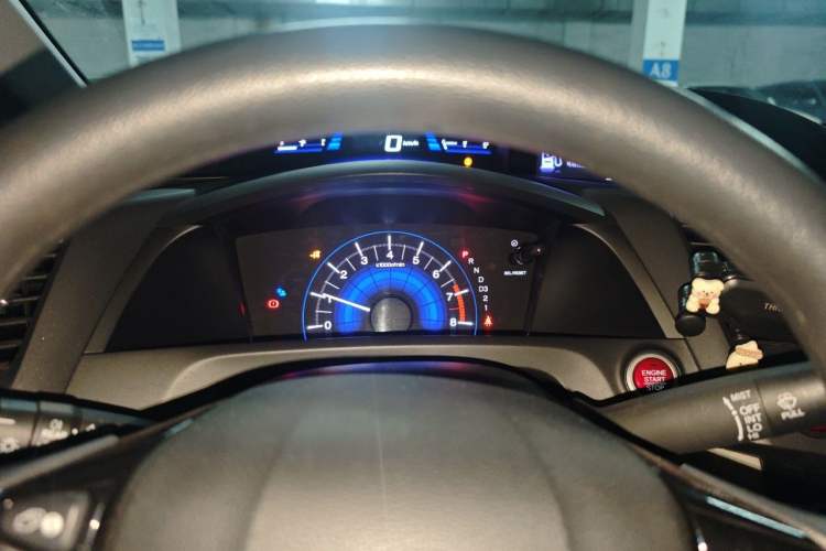 Used Honda Civic 2014 1.8L automatic comfort version Instrument Cluster