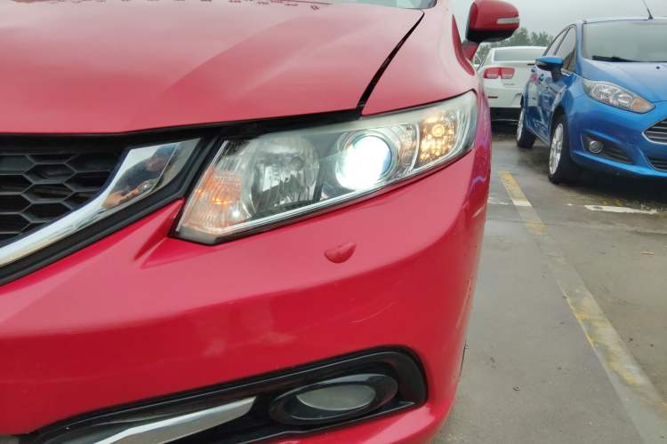 Used Honda Civic 2014 1.8L automatic luxury edition Left Front Headlight