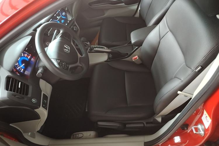 Used Honda Civic 2014 1.8L automatic comfort version Left Front Seat