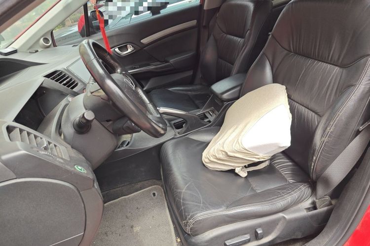 Used Honda Civic 2014 1.8L automatic luxury edition Left Front Seat