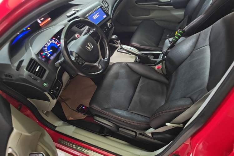 Used Honda Civic 2014 1.8L automatic comfort version Left Front Seat