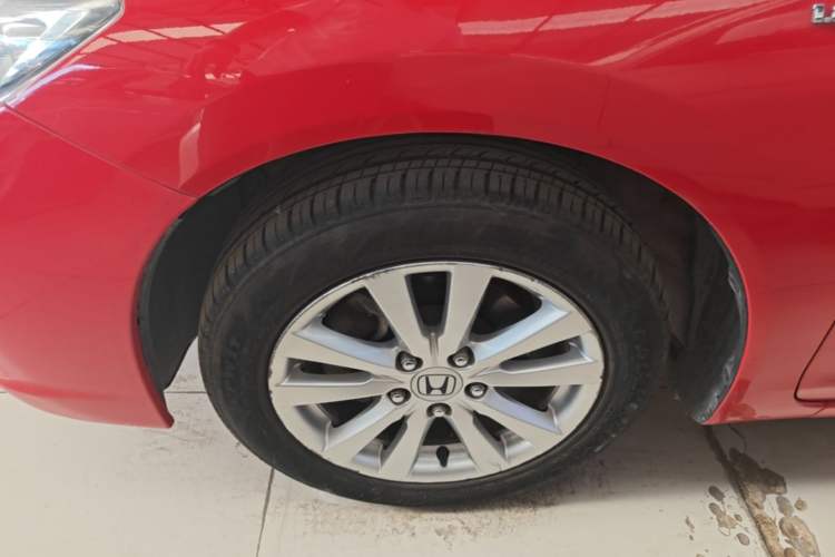 Used Honda Civic 2014 1.8L automatic comfort version Left Front Wheel Hub