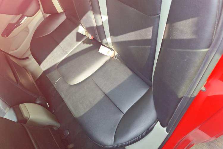 Used Honda Civic 2014 1.8L automatic comfort version Left Rear Seat