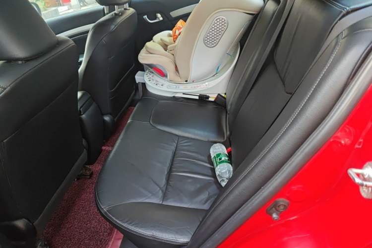 Used Honda Civic 2014 1.8L automatic luxury edition Left Rear Seat