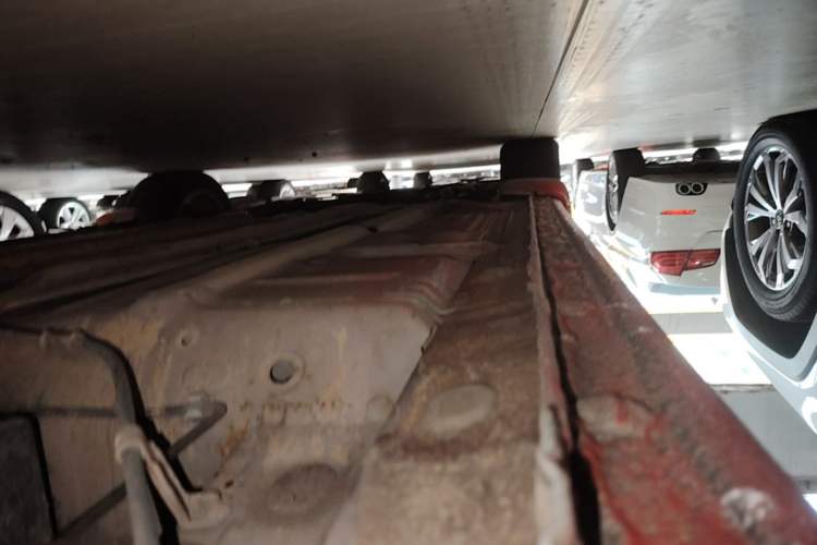Used Honda Civic 2014 1.8L automatic comfort version Left Side Sill