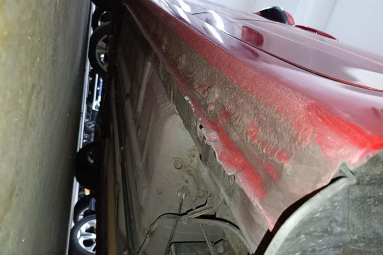 Used Honda Civic 2014 1.8L automatic comfort version Left Side Sill