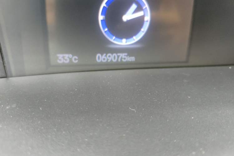 Used Honda Civic 2014 1.8L automatic comfort version Odometer Close Up