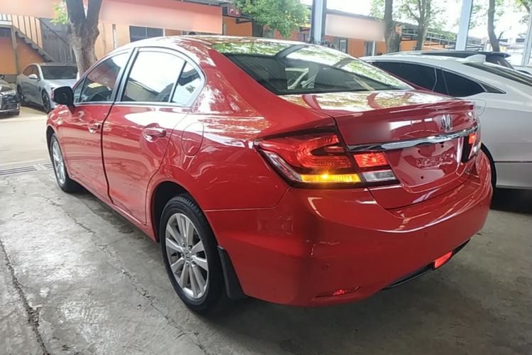 Used Honda Civic 2014 1.8L automatic comfort version Rear Left 45 Deg