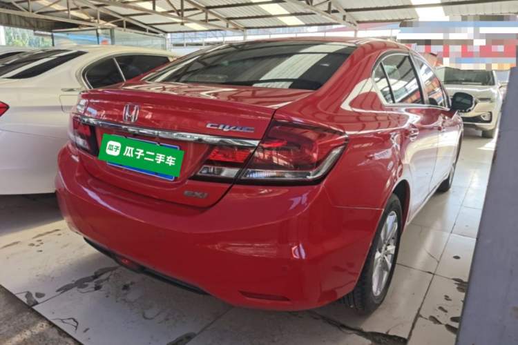 Used Honda Civic 2014 1.8L automatic comfort version Rear Right 45 Deg