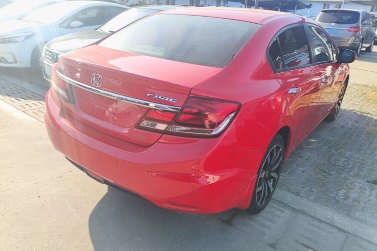 Used Honda Civic 2014 1.8L automatic luxury edition Rear Right 45 Deg