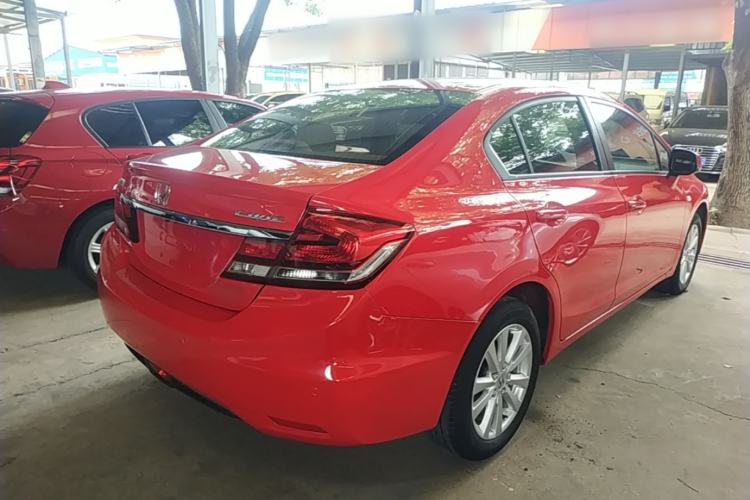 Used Honda Civic 2014 1.8L automatic comfort version Rear Right 45 Deg