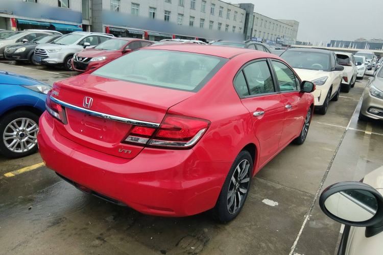 Used Honda Civic 2014 1.8L automatic luxury edition Rear Right 45 Deg