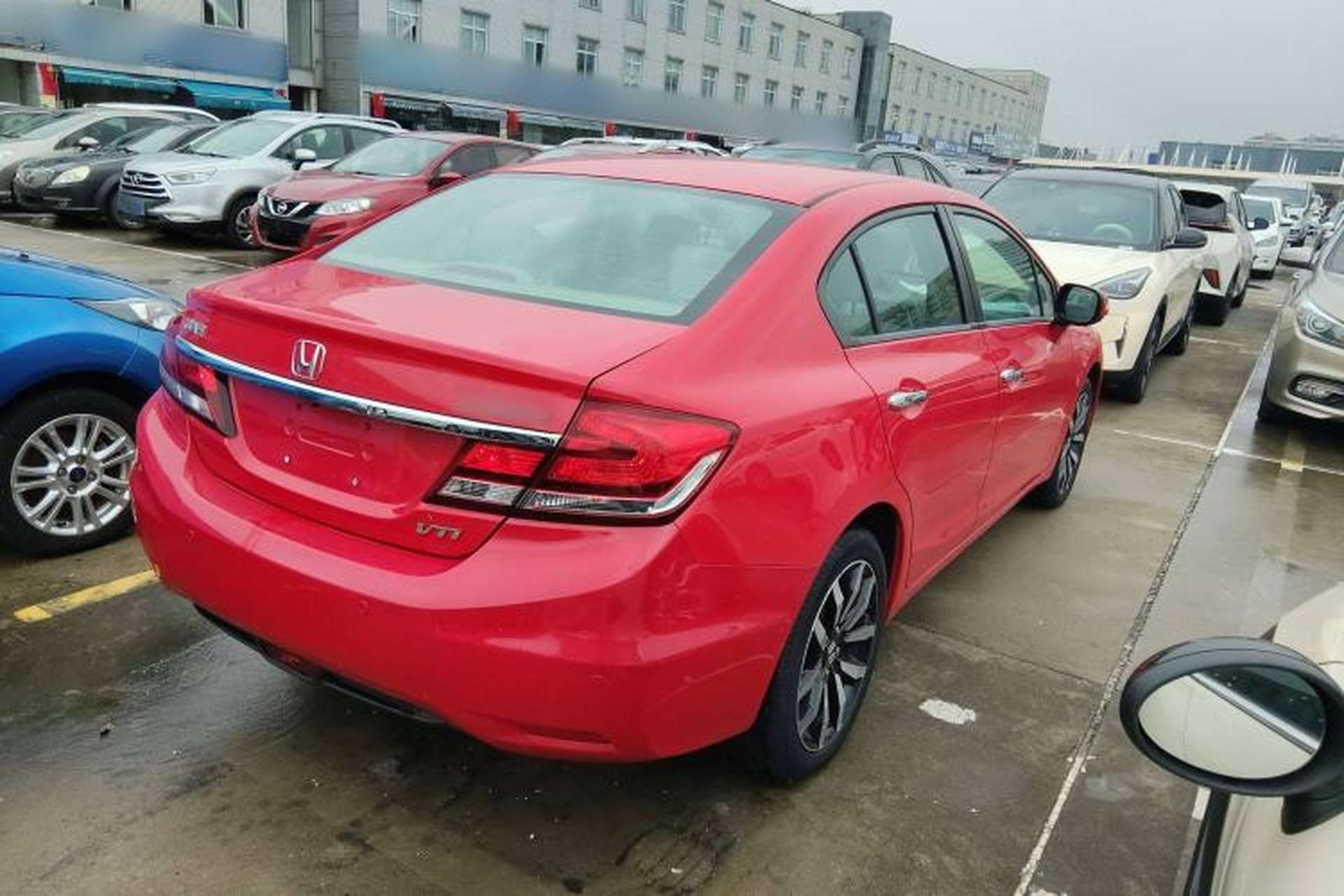 Used Honda Civic 2014 1.8L automatic luxury edition Rear Right 45 Deg