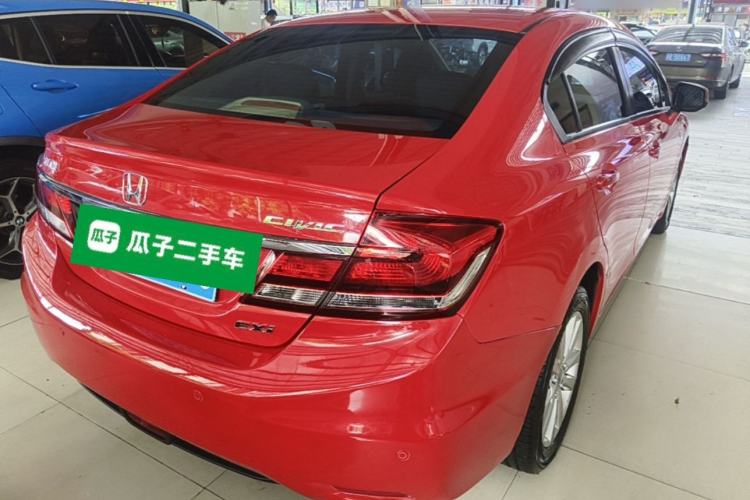Used Honda Civic 2014 1.8L automatic comfort version Rear Right 45 Deg