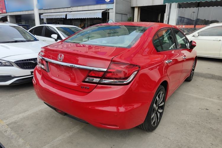 Used Honda Civic 2014 1.8L automatic luxury edition Rear Right 45 Deg