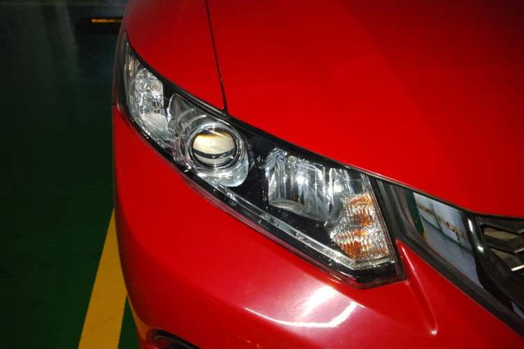 Used Honda Civic 2014 1.8L automatic comfort version Right Front Headlight