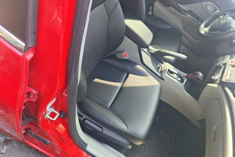 Used Honda Civic 2014 1.8L automatic comfort version Right Front Seat