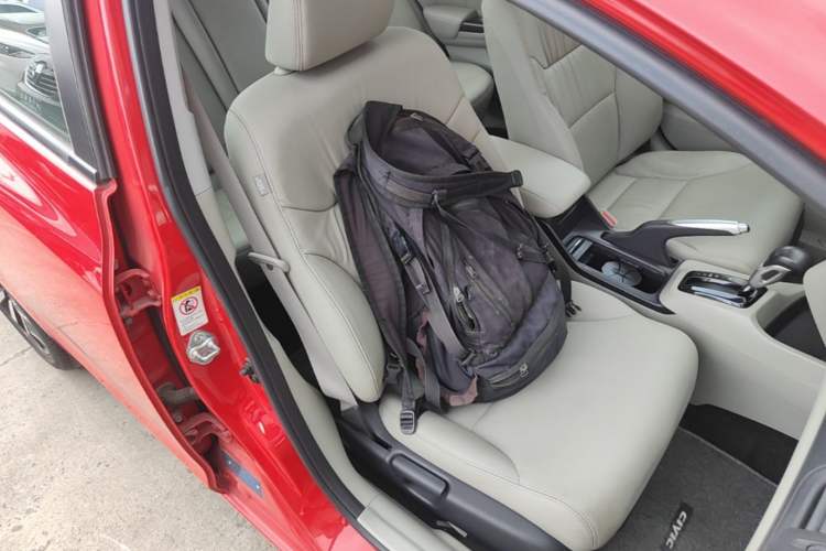 Used Honda Civic 2014 1.8L automatic luxury edition Right Front Seat