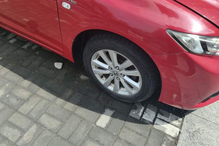 Used Honda Civic 2014 1.8L Automatic Classic Edition Right Front Wheel Hub