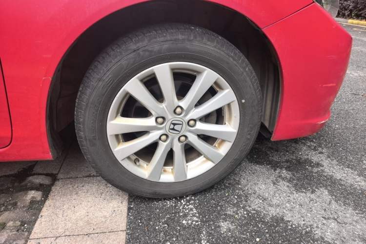 Used Honda Civic 2014 1.8L Automatic Classic Edition Right Front Wheel Hub