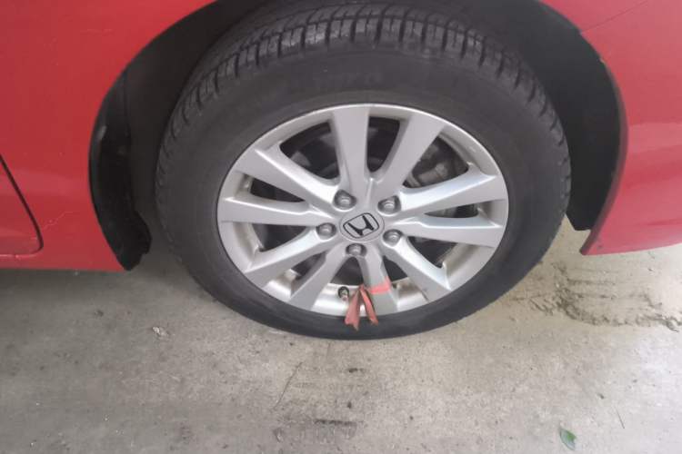 Used Honda Civic 2014 1.8L Automatic Classic Edition Right Front Wheel Hub