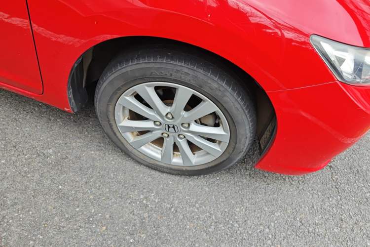 Used Honda Civic 2014 1.8L Automatic Classic Edition Right Front Wheel Hub
