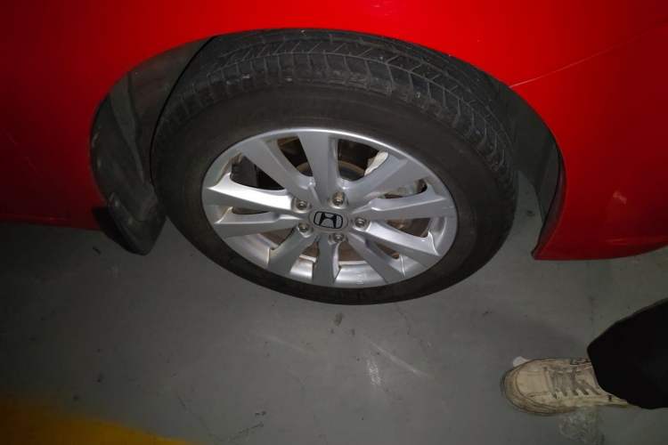 Used Honda Civic 2014 1.8L automatic comfort version Right Front Wheel Hub
