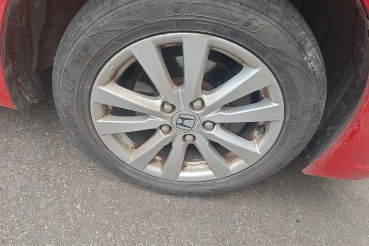 Used Honda Civic 2014 1.8L automatic comfort version Right Front Wheel Hub