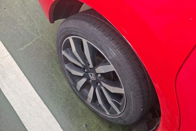 Used Honda Civic 2014 1.8L automatic luxury edition Right Rear Wheel Hub