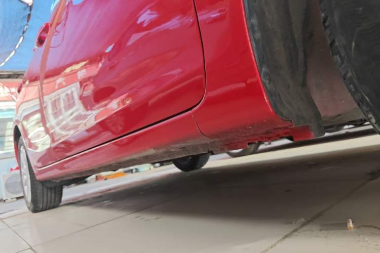 Used Honda Civic 2014 1.8L automatic comfort version Right Side Sill