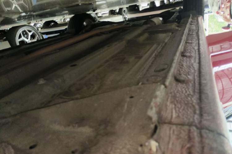 Used Honda Civic 2014 1.8L automatic comfort version Right Side Sill